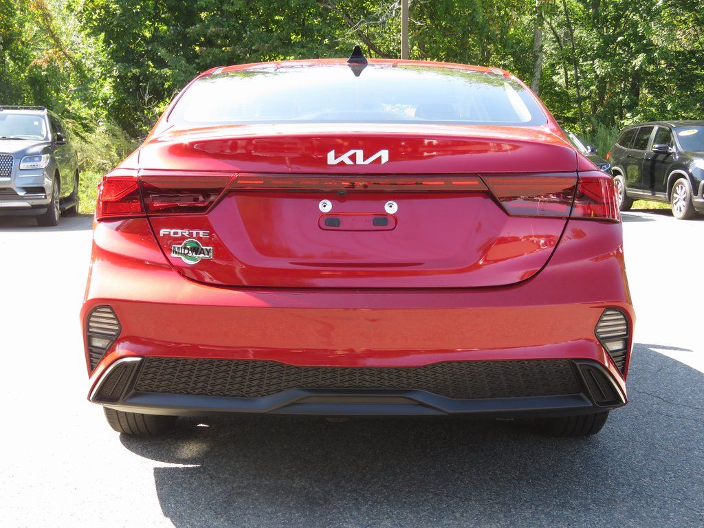 2023 Kia Forte LXS - Photo 7