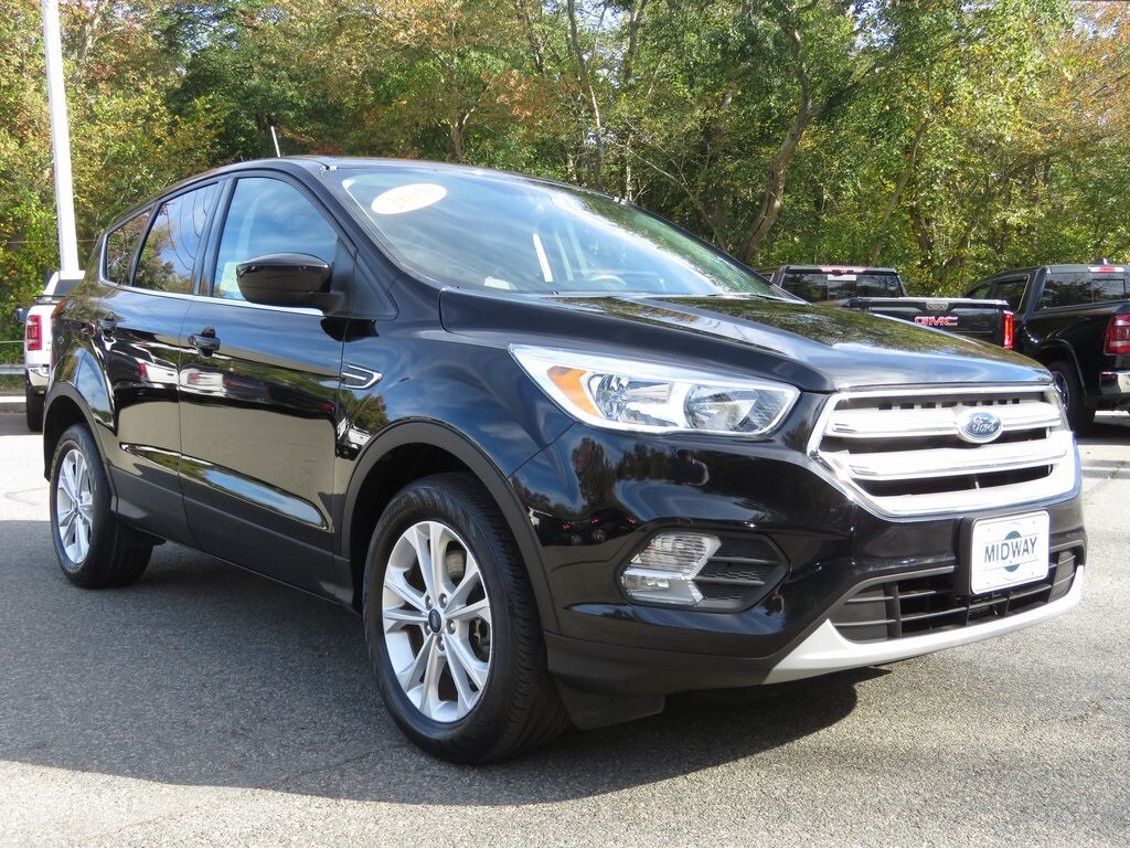 2019 Ford Escape SE photo 3