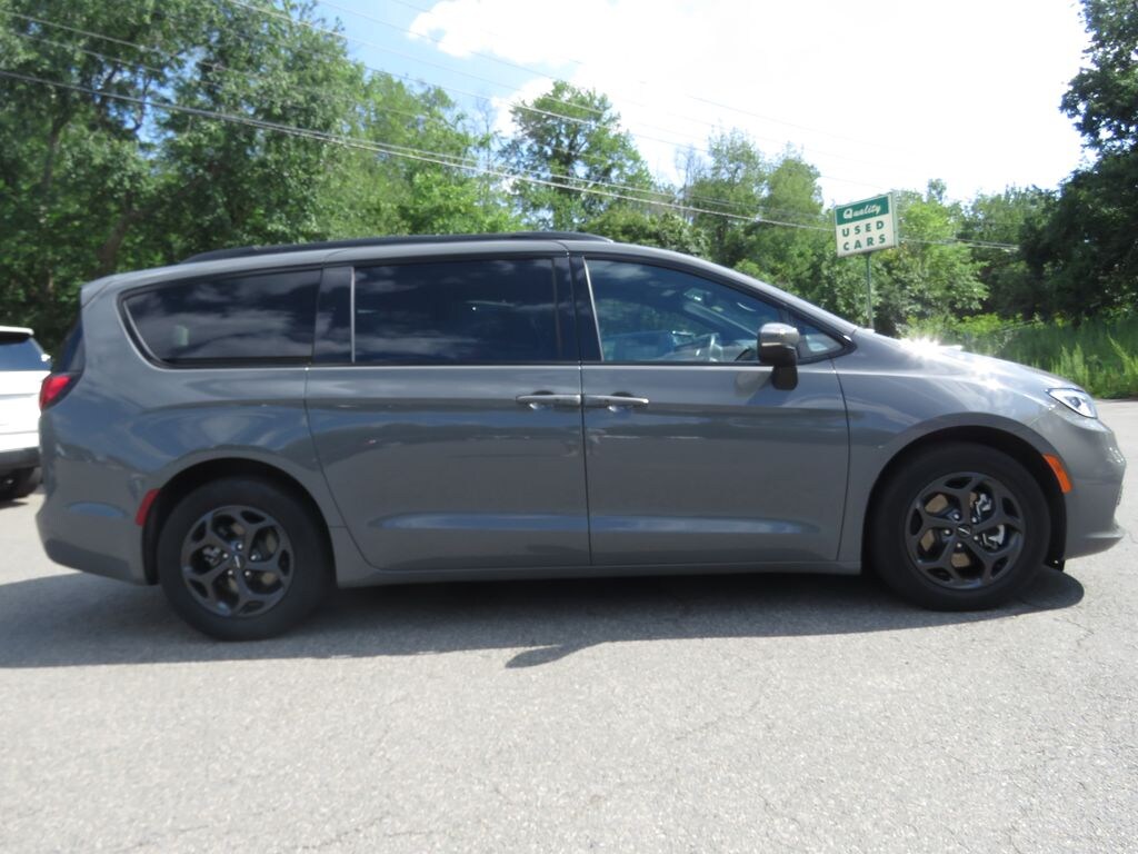 Used 2023 Chrysler Pacifica Plug-In Hybrid Touring L Van Passenger Van
