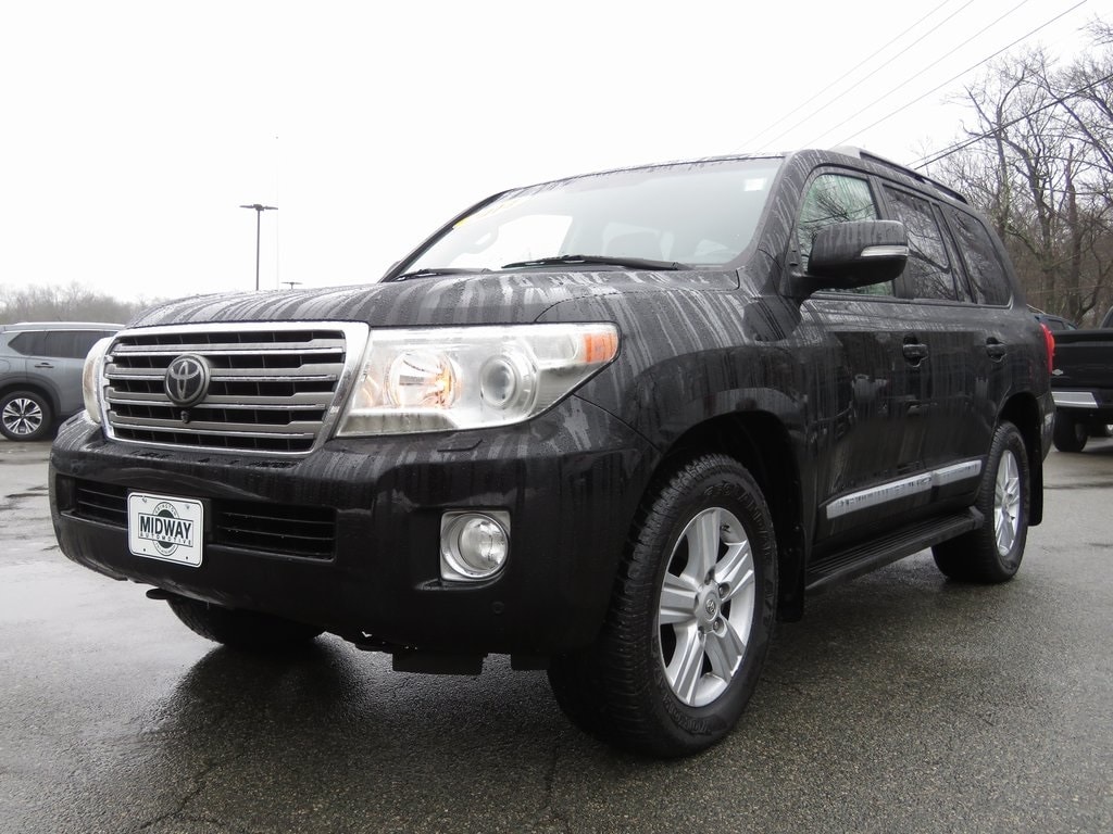 2014 Toyota Land Cruiser Base's photo