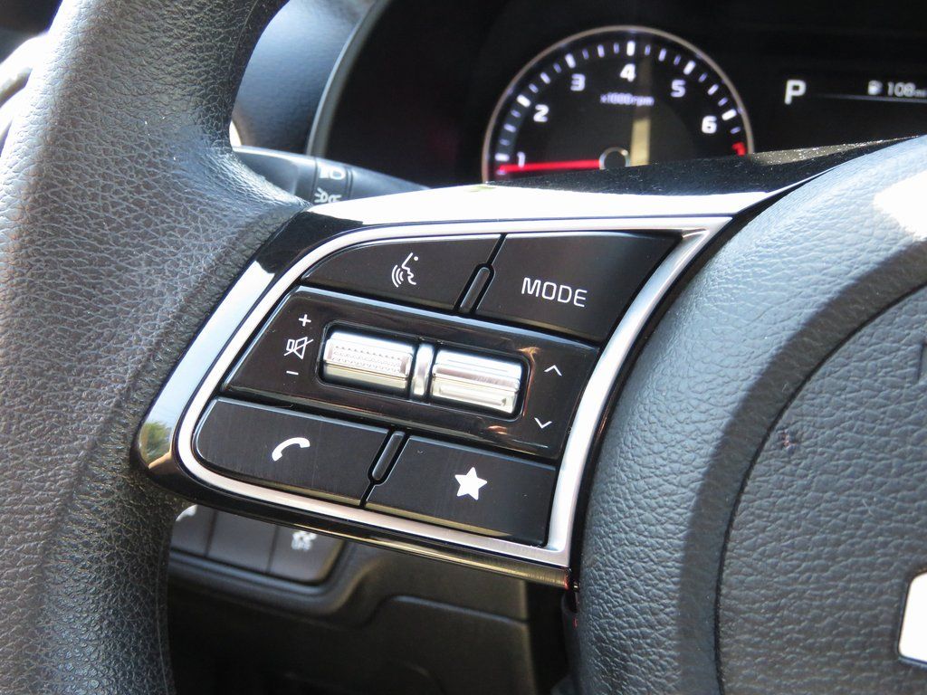 2023 Kia Forte LXS - Photo 22