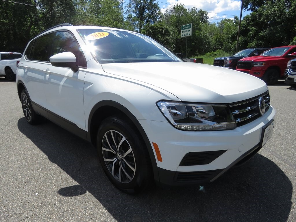2021 Volkswagen Tiguan S photo 3