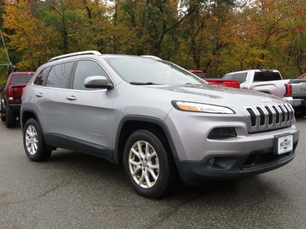 Used 2016 Jeep Cherokee Latitude 4x4 SUV