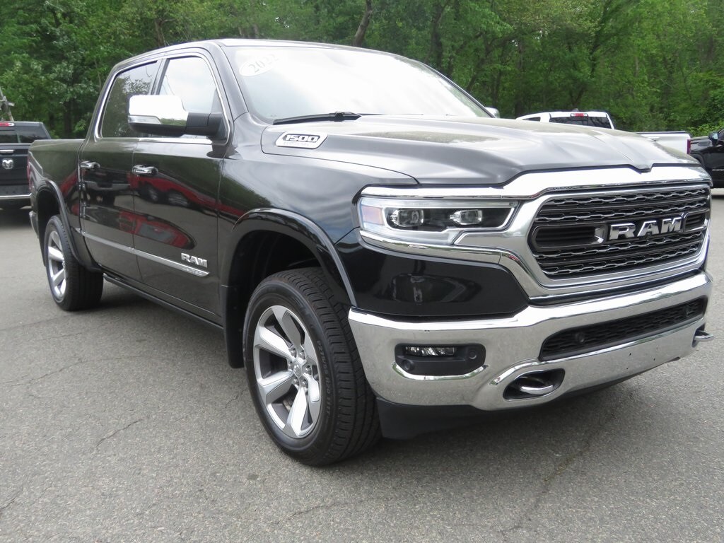 2022 Ram 1500 Limited photo 3