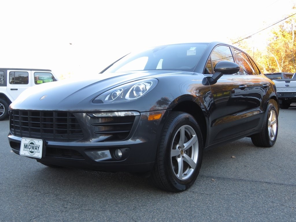 2017 Porsche Macan Base
