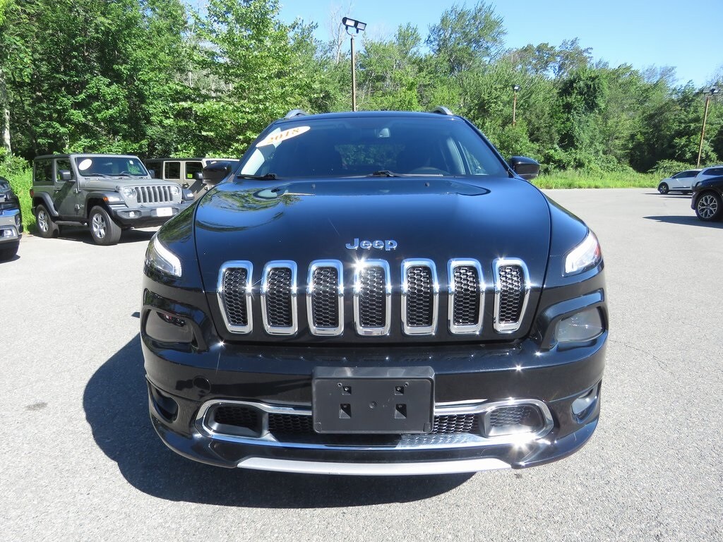 2018 Jeep Cherokee Overland photo 2