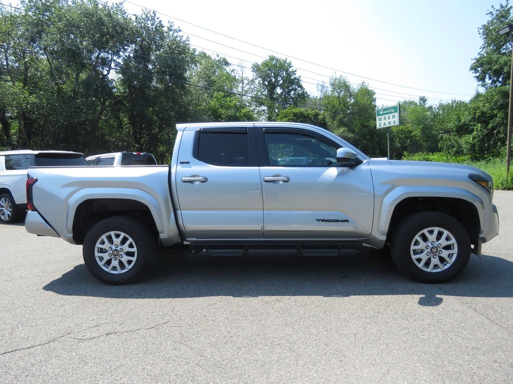 Used 2025 Toyota Tacoma SR5 Truck Double Cab