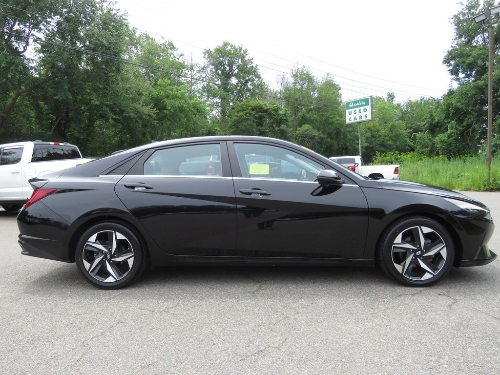 Used 2023 Hyundai Elantra Limited Sedan