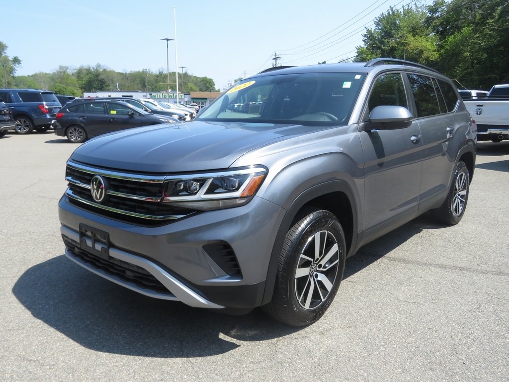 2022 Volkswagen Atlas SE's photo