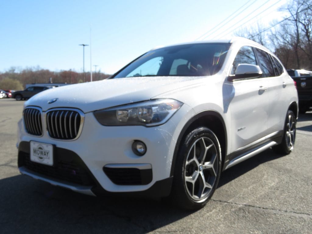 2018 BMW X1 xDrive28i's photo