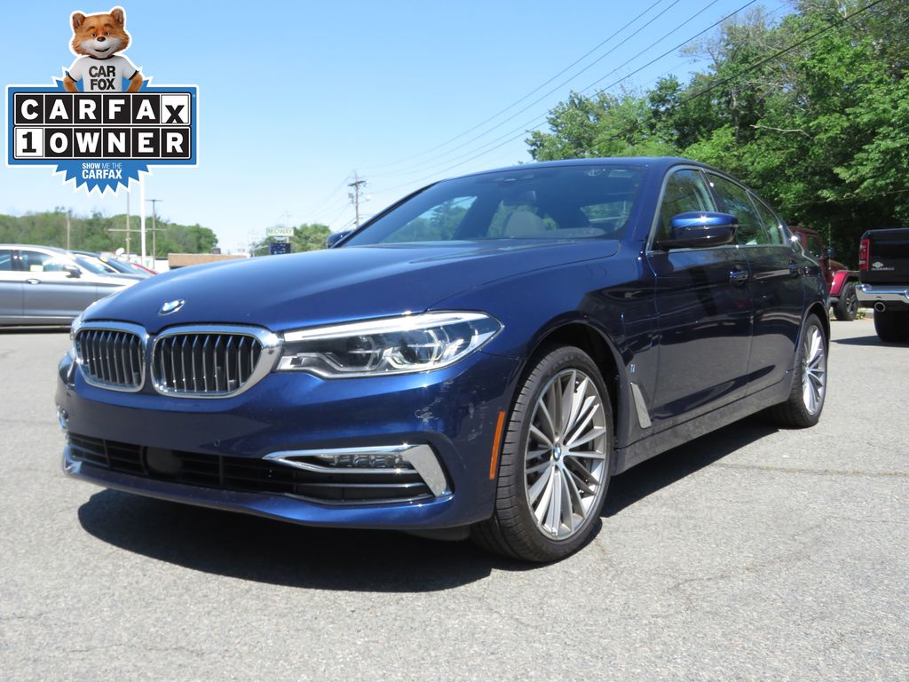 2018 BMW 5 Series 530e xDrive iPerformance Sedan's photo