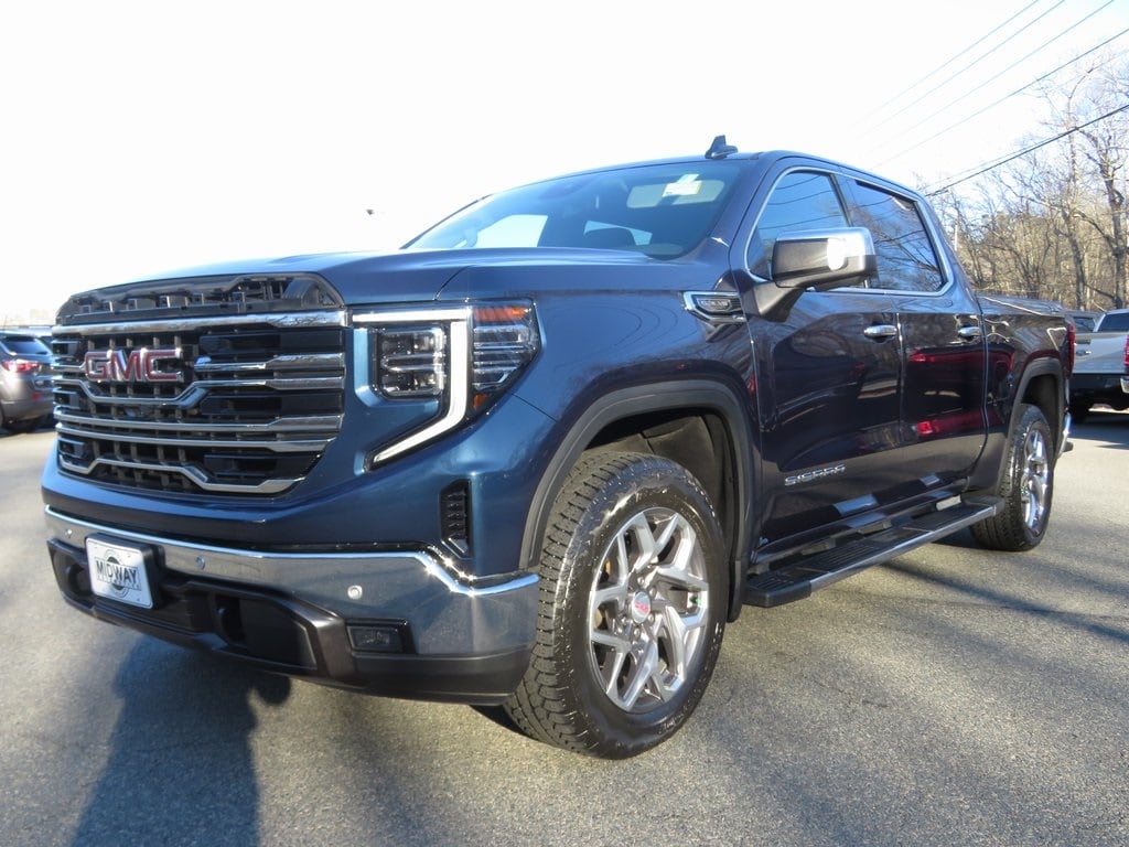 2022 GMC Sierra 1500 SLT's photo