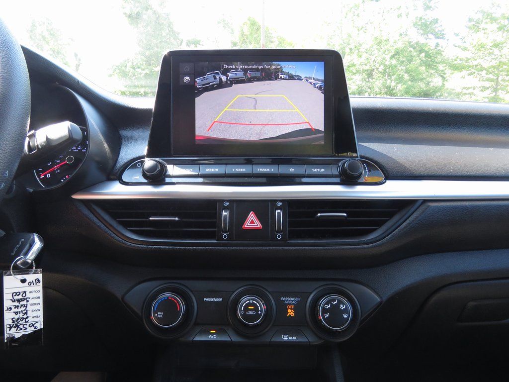 2023 Kia Forte LXS - Photo 25