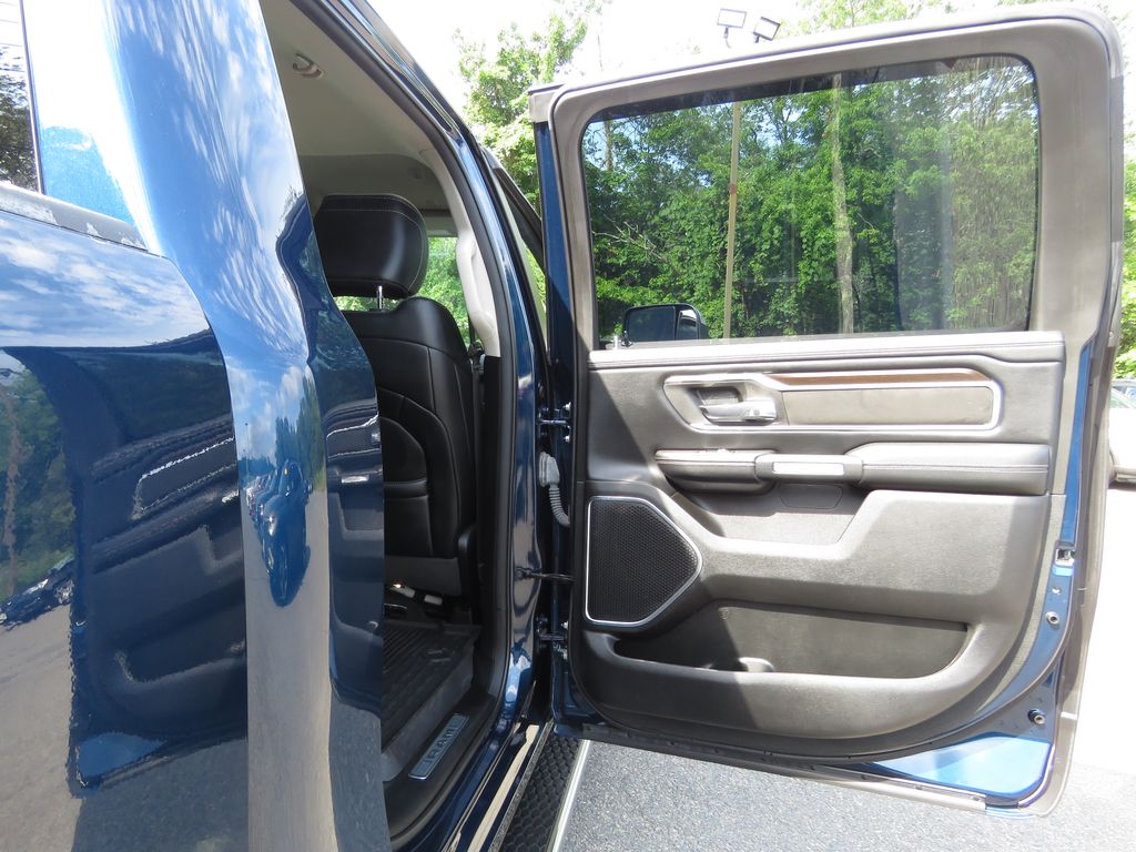 2022 RAM Ram 1500 Pickup Laramie - Photo 15