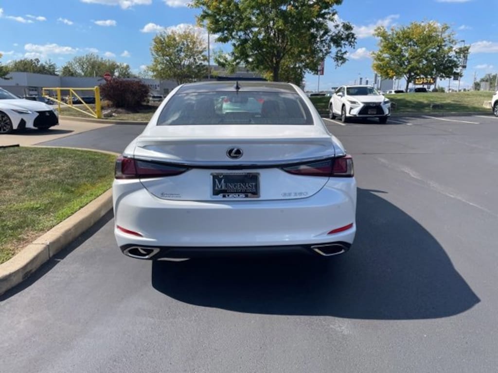New 2025 Lexus ES 350 ULTRA LUXURY 4-DOOR SEDAN