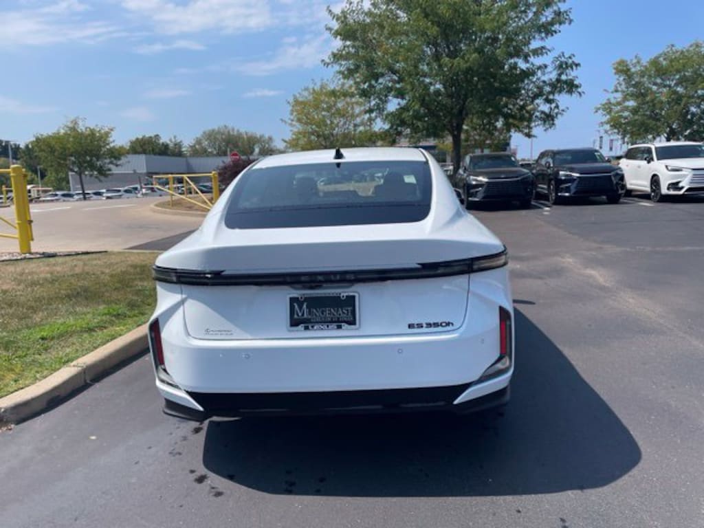 New 2026 Lexus ES HYBRID 350h PREMIUM PREMIUM