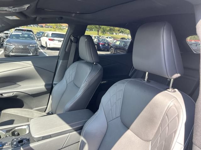 2024 Lexus RX 350 - Photo 9