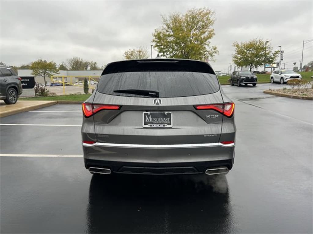 Used 2024 Acura MDX w/Technology Package SUV