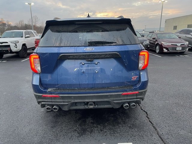 2022 Ford Explorer ST photo 2