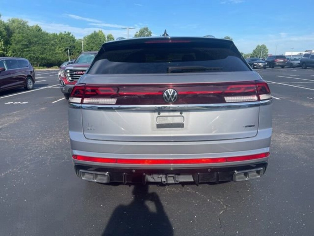 Used 2024 Volkswagen Atlas Cross Sport 2.0T SEL Premium R-Line SUV