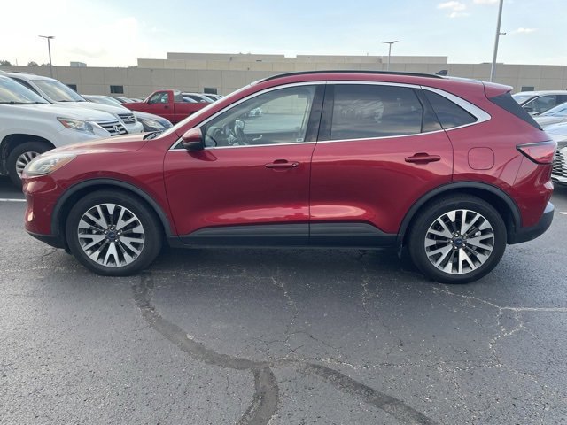 2020 Ford Escape Titanium Hybrid photo 3