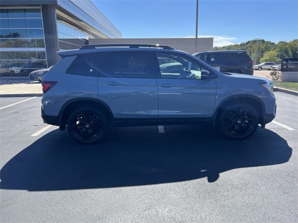 Used 2024 Honda Passport Black Edition SUV