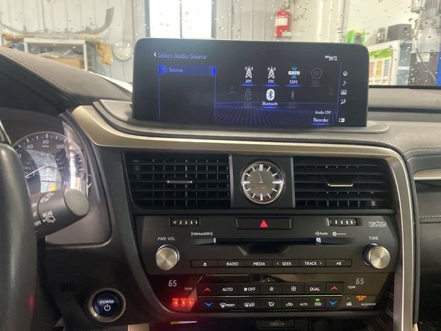 2022 Lexus RX Hybrid 450h - Photo 9