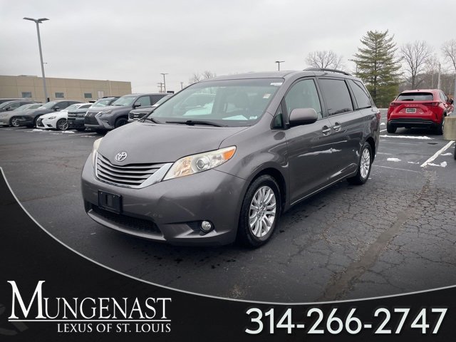 2015 Toyota Sienna XLE