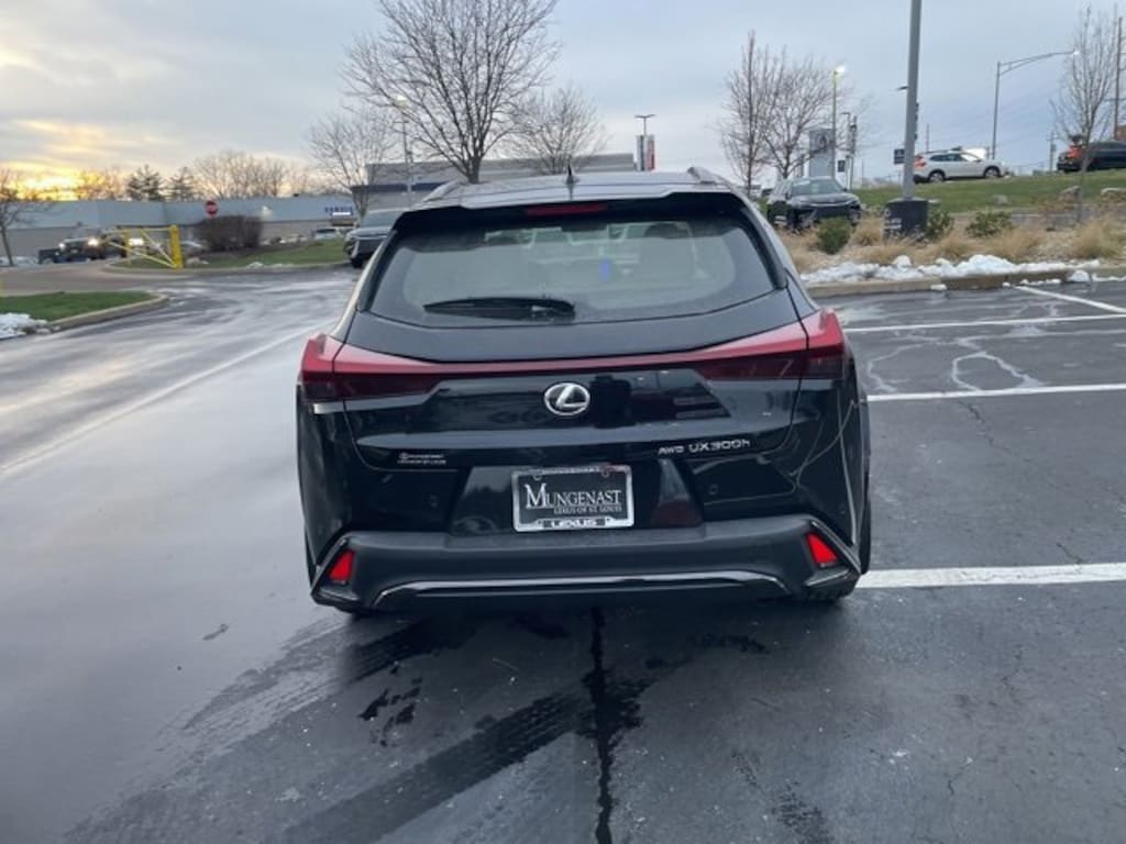New 2025 Lexus UX HYBRID 300h F SPORT DESIGN AWD 5-DOOR SUV AWD