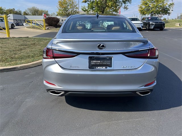 2025 Lexus ES 350 Ultra Luxury photo 4