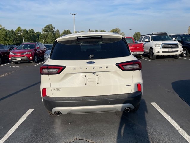 2024 Ford Escape photo 4