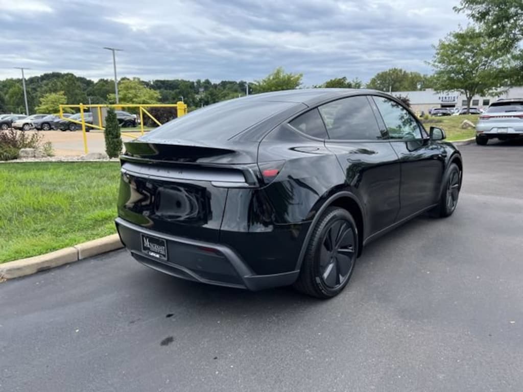 Used 2026 Tesla Model Y Premium SUV