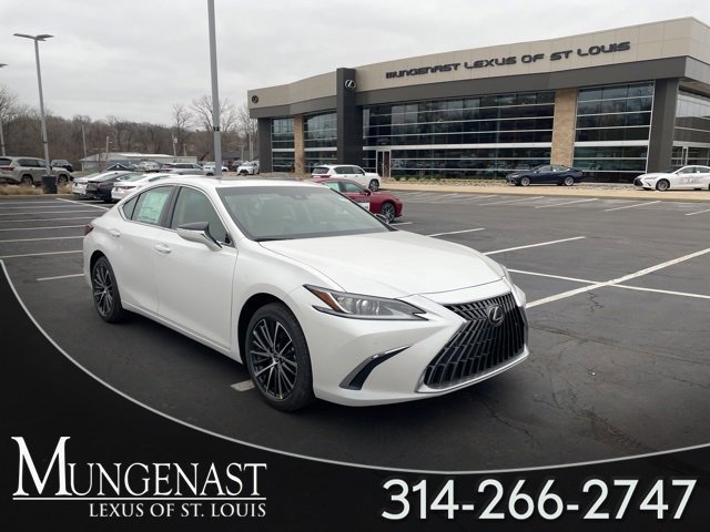 2025 Lexus ES 350's photo