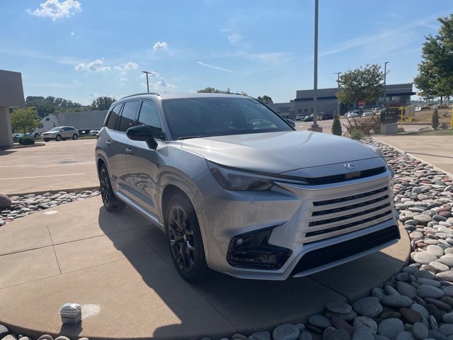 2026 Lexus TX F SPORT Performance Premium 500h photo 2