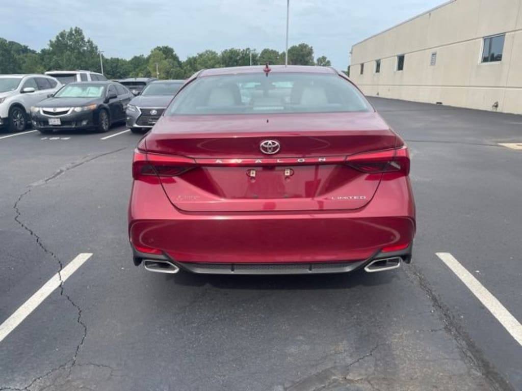 Used 2019 Toyota Avalon Limited Sedan