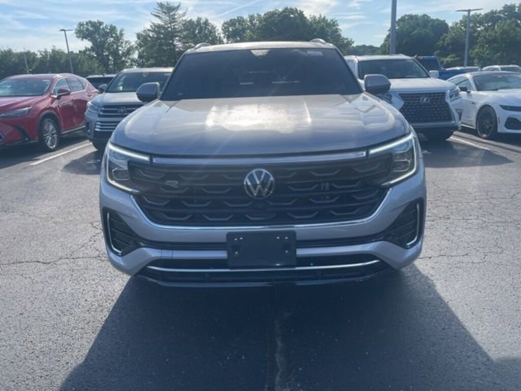 Used 2024 Volkswagen Atlas Cross Sport 2.0T SEL Premium R-Line SUV