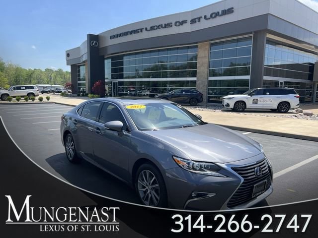 2017 Lexus ES 300h