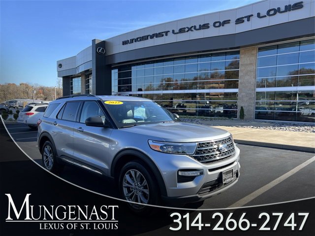 2022 Ford Explorer XLT's photo