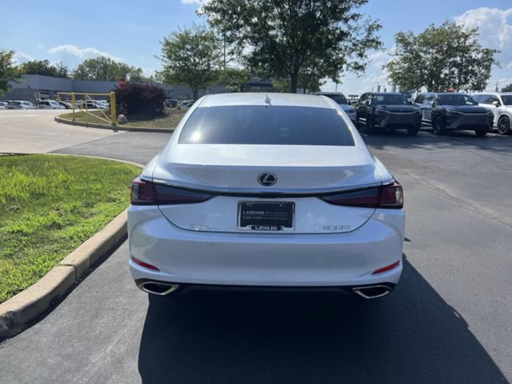 Certified 2025 Lexus ES 350 Sedan