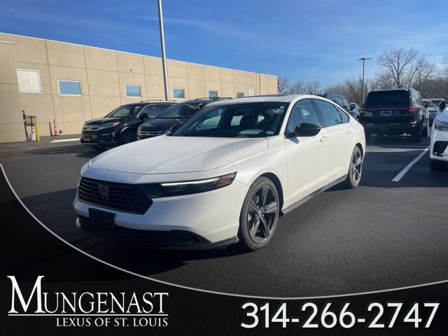 2023 Honda Accord Hybrid Sport-L's photo