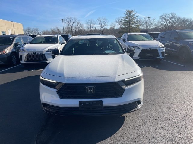 2023 Honda Accord Hybrid Sport-L photo 2