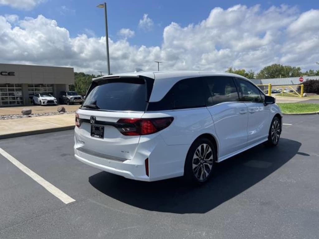 Used 2025 Honda Odyssey Elite Minivan/Van