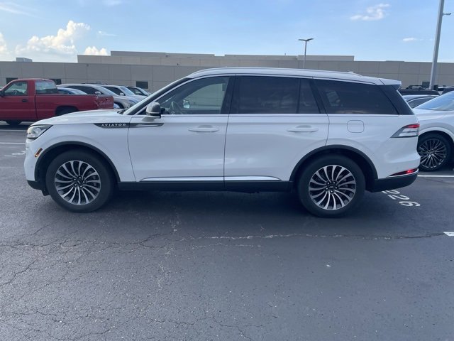 2022 Lincoln Aviator Reserve photo 3