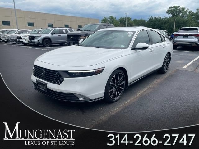 2025 Honda Accord Hybrid Touring's photo