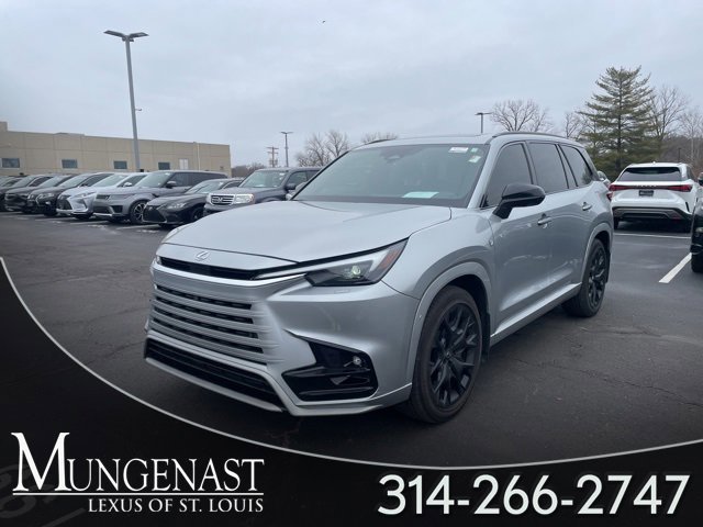 2025 Lexus TX F Sport's photo