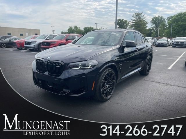 2024 BMW X4 M -'s photo