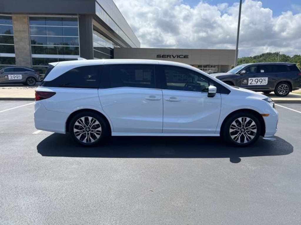 Used 2025 Honda Odyssey Elite Minivan/Van