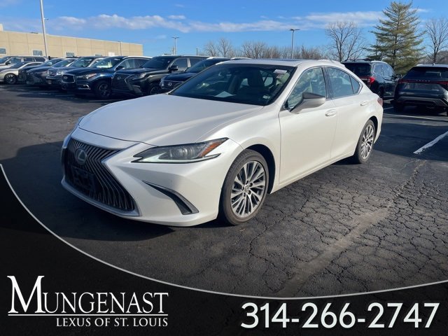 2019 Lexus ES 350's photo