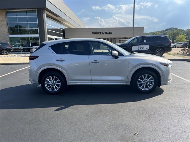 2024 Mazda CX-5 2.5 S Preferred photo 2