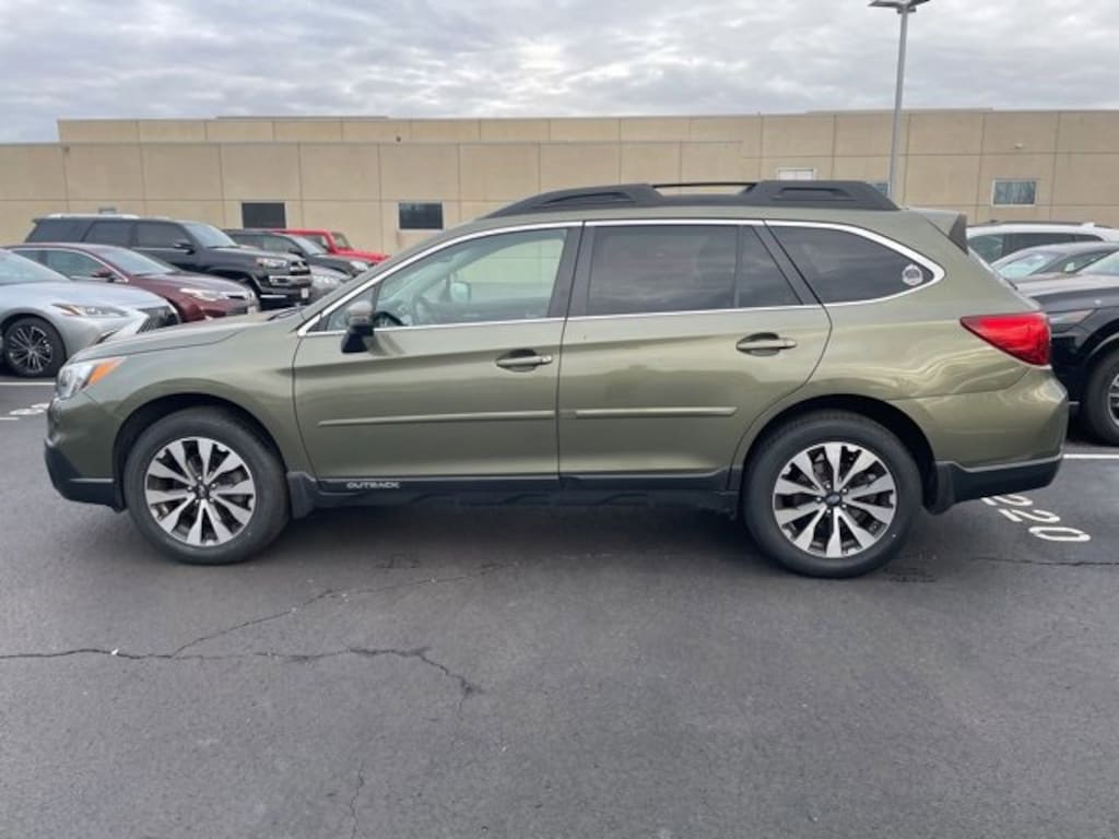 Used 2017 Subaru Outback Limited SUV